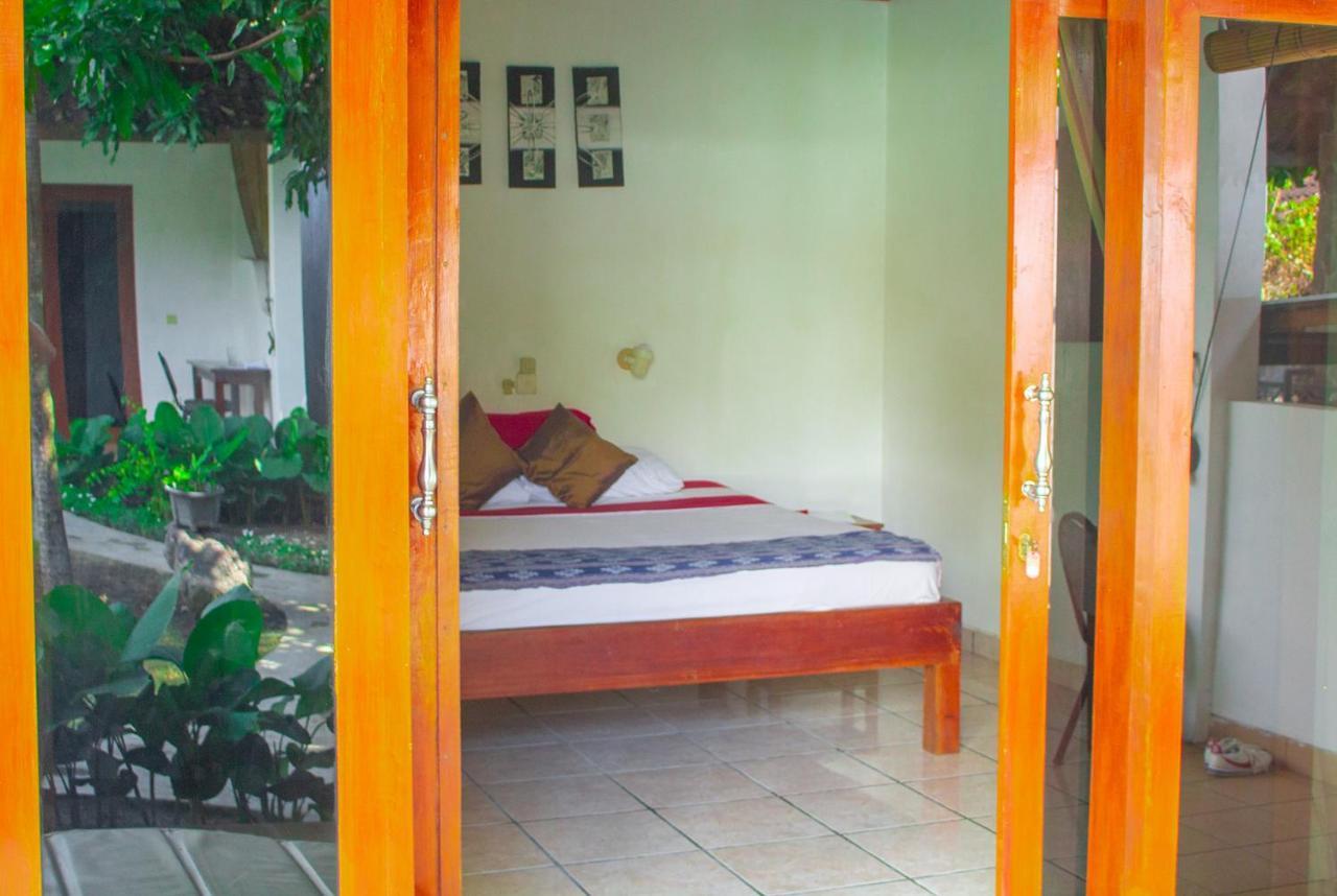 Ocean Sun Homestay Tulamben Εξωτερικό φωτογραφία